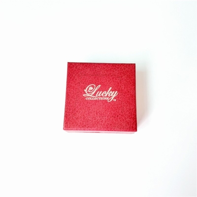 로고는 빨간 보석 선물 상자 관습을 패키징하는 엄격한 육각형 용지 선물 상자를 엠보싱 처리했습니다