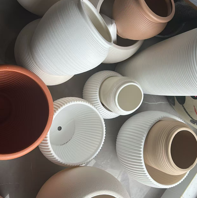 HDPE 노르딕 미니멀리즘 매트 스트라이프 된 세라믹 꽃 냄비