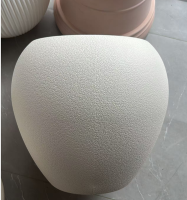 Modern PE Coated Plastic Flower Pot in Multiple Sizes for Indoor and Outdoor Use